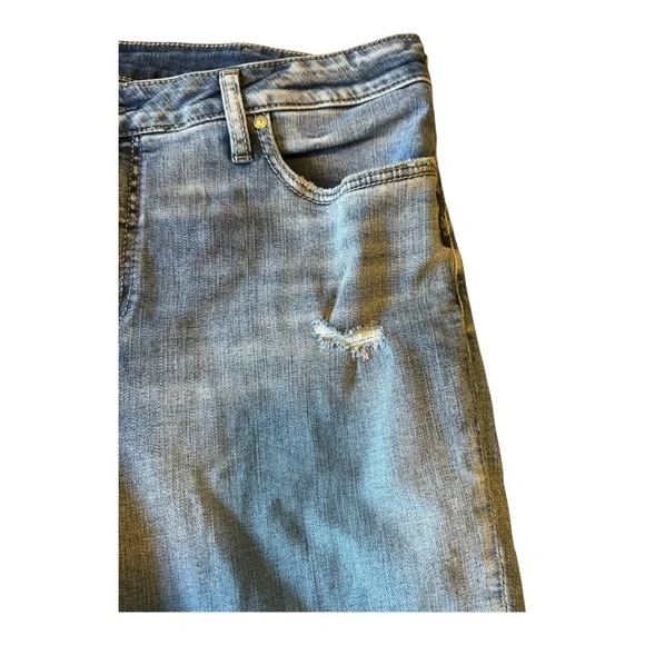 Silver Jeans Co Shorts Womens Sz 20 Avery Bermuda Blue Denim Mid Rise - Picture 3 of 14